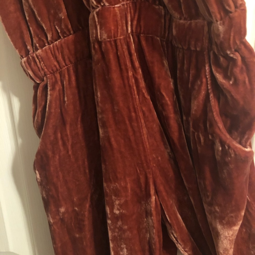 Crushed velvet jumpsuit. Super hot!🔥 - Picture 10 of 10